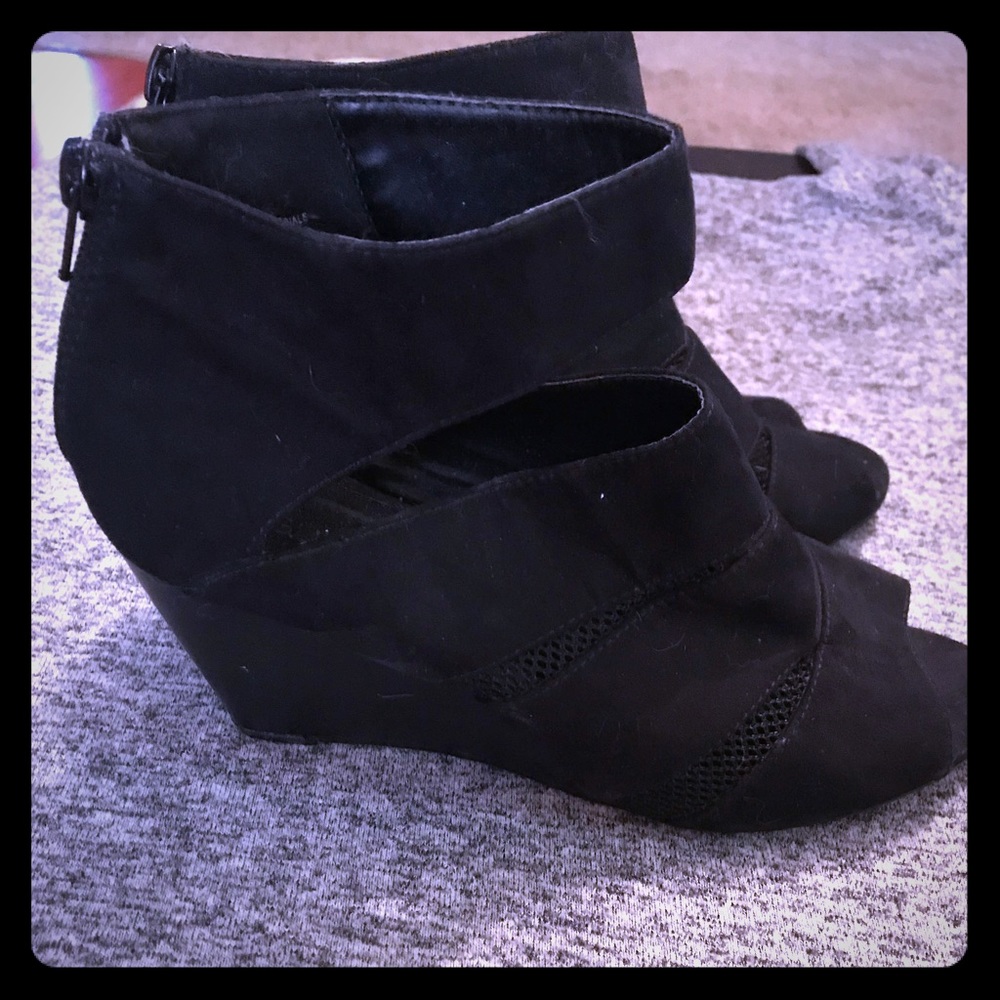 Black faux suede mesh and strap ankle wedges